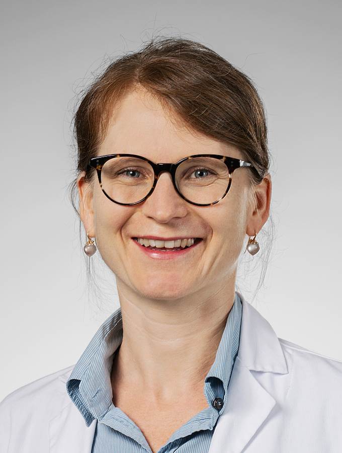 Dr. med. Martina Correa Londoño